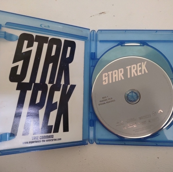 Bundled Lot Of Five Blu-ray Discs Breaking Bad Matrix Star Trek [Blu-ray] DVDs - Picture 9 of 10